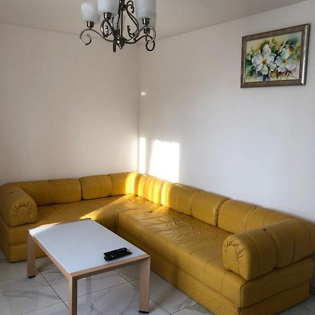 Apartamento Luxflats Rivne Exterior foto